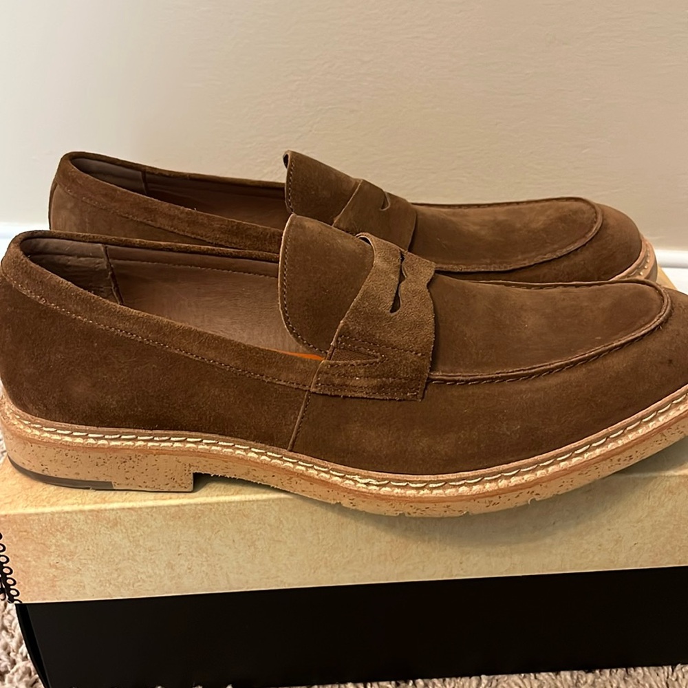 Medium brown suede loafer. Worn once. Excellent condition.